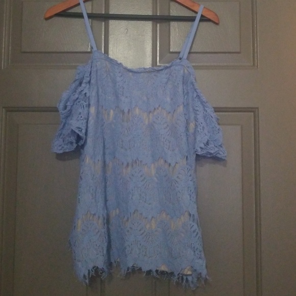 Lace top Blue Rain Collection - Picture 3 of 5